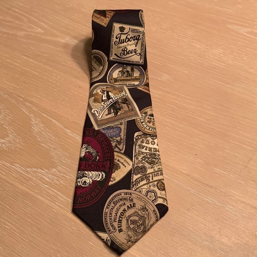 Don Lopez Beverly Hills Beer tie, 100% Italian Silk, perfect condition